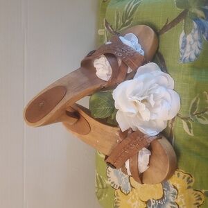 MIA Vintage Y2K Tan Wooden Heels Strappy Sandals, Size 9